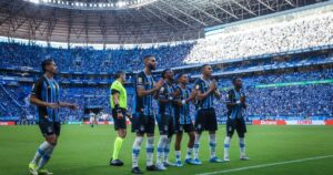 Grêmio Retoma a Vitória em Jogo Marcado por Polêmicas e Expulsões