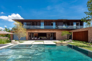 1-FE_CASTELLARI_FAIBANKS_PILNIK_GRAMA_EXTERNAS_2024-