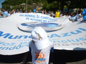 1-caminhada-protesto-autismo-saude