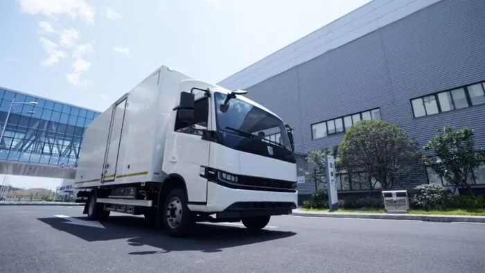 Farizon, da Gigante Geely, Acelera Entrada no Brasil com Frota Elétrica Completa