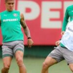 Martinelli volta a treinar no Fluminense e acelera recuperação