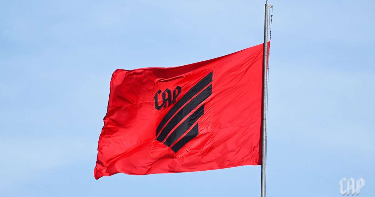 Athletico Paranaense: Análise da Crise Financeira e Perspectivas Futuras