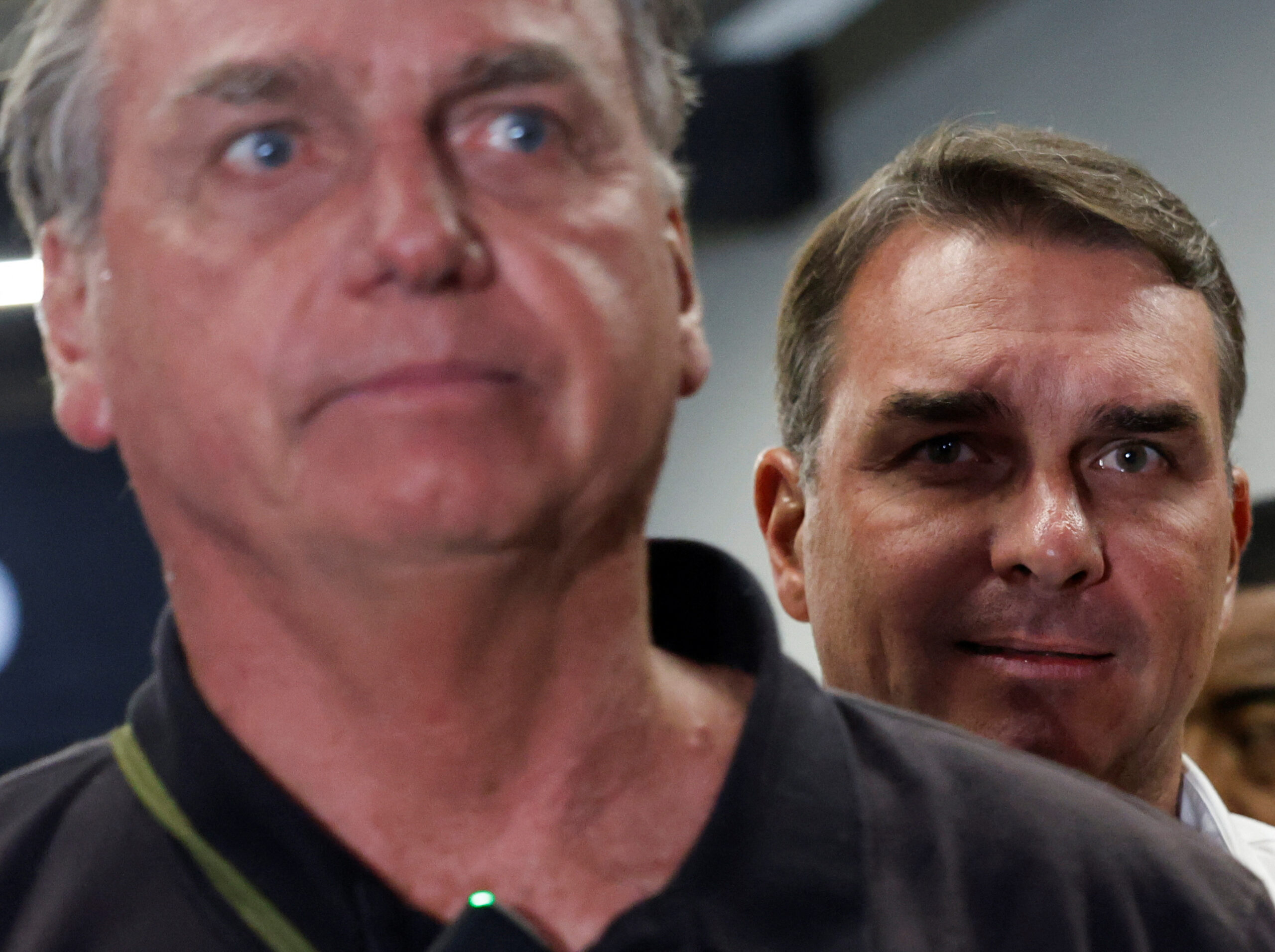 Suspensão de documentário sobre Bolsonaro: o que isso significa para as eleições de 2026?