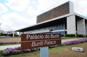 Crise Fiscal no Distrito Federal: O Que Esperar até 2027?