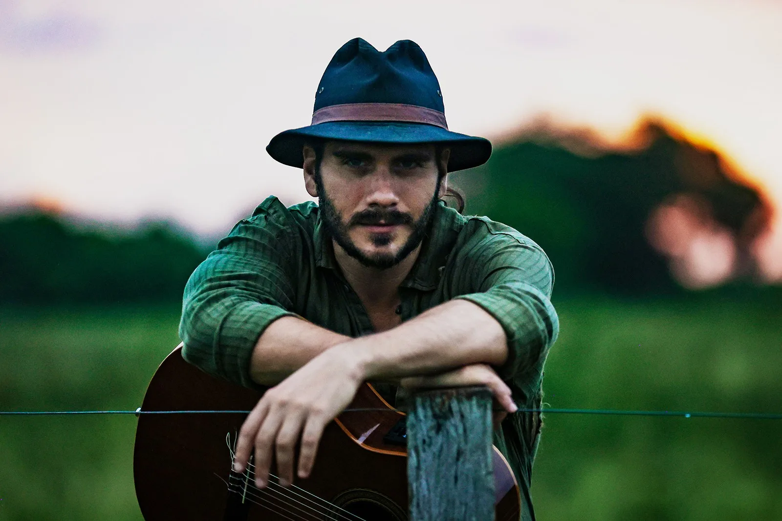 A Revolução de Gabriel Sater: 25 anos de Música e Raízes Caipiras
