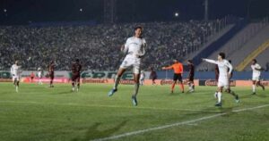 Palmeiras avança com goleada e novos talentos se destacam