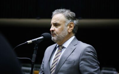 Aécio 2026: Cidadania aprova pré-candidatura e tucano tenta ser a terceira via