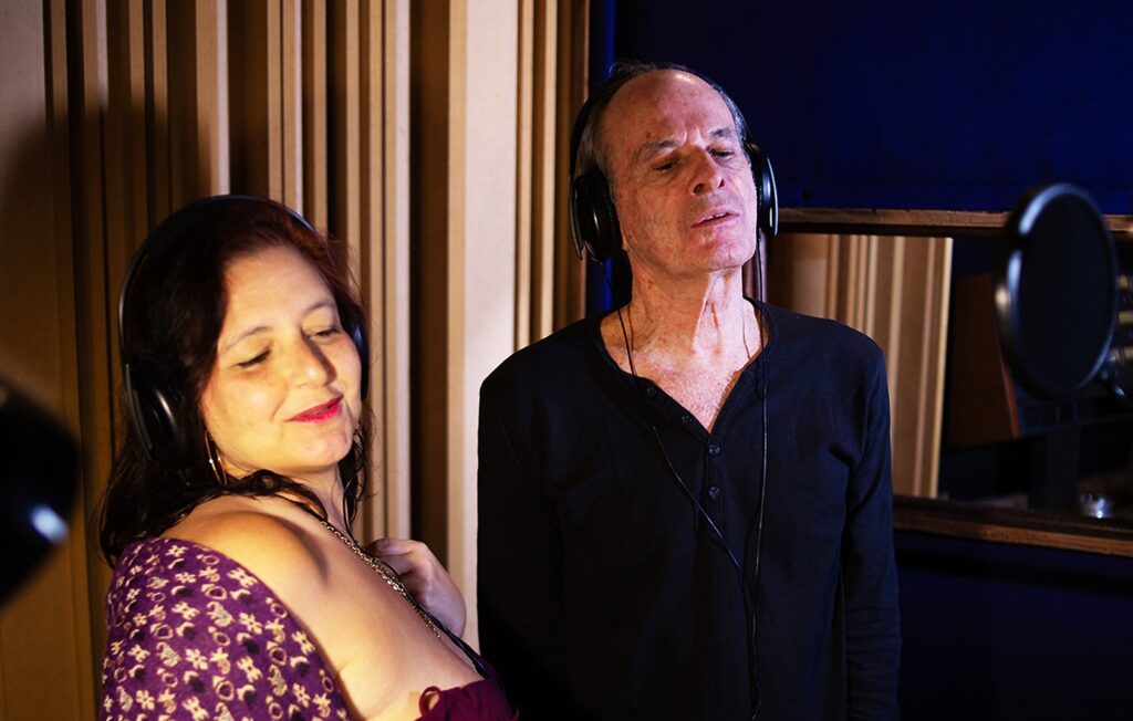 Projeto Caleidoscópio Lança Álbum "Estrangeiros" com Ney Matogrosso