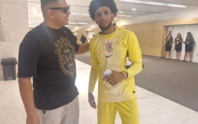 Sósia de Hugo Souza vai ao estádio e viraliza: 'Sou entregador'