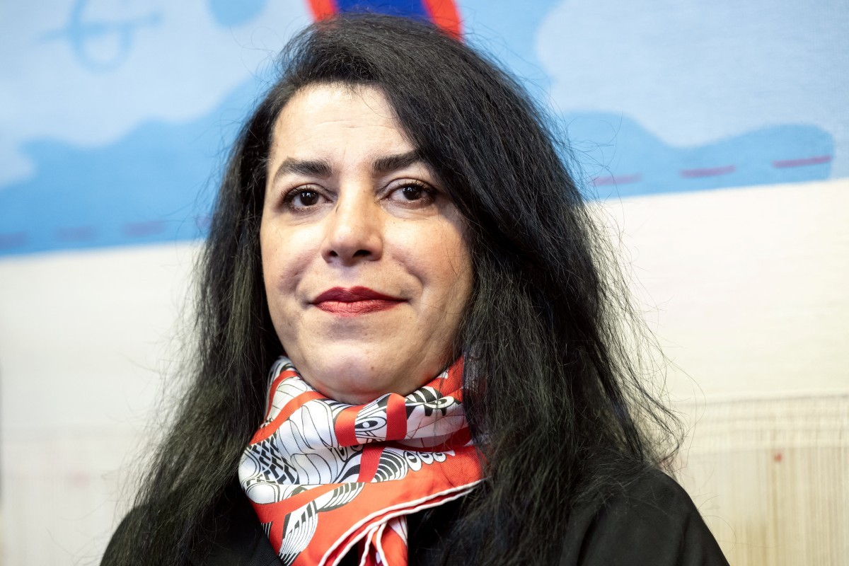 Morre Marjane Satrapi, autora de Persépolis, aos 56 anos