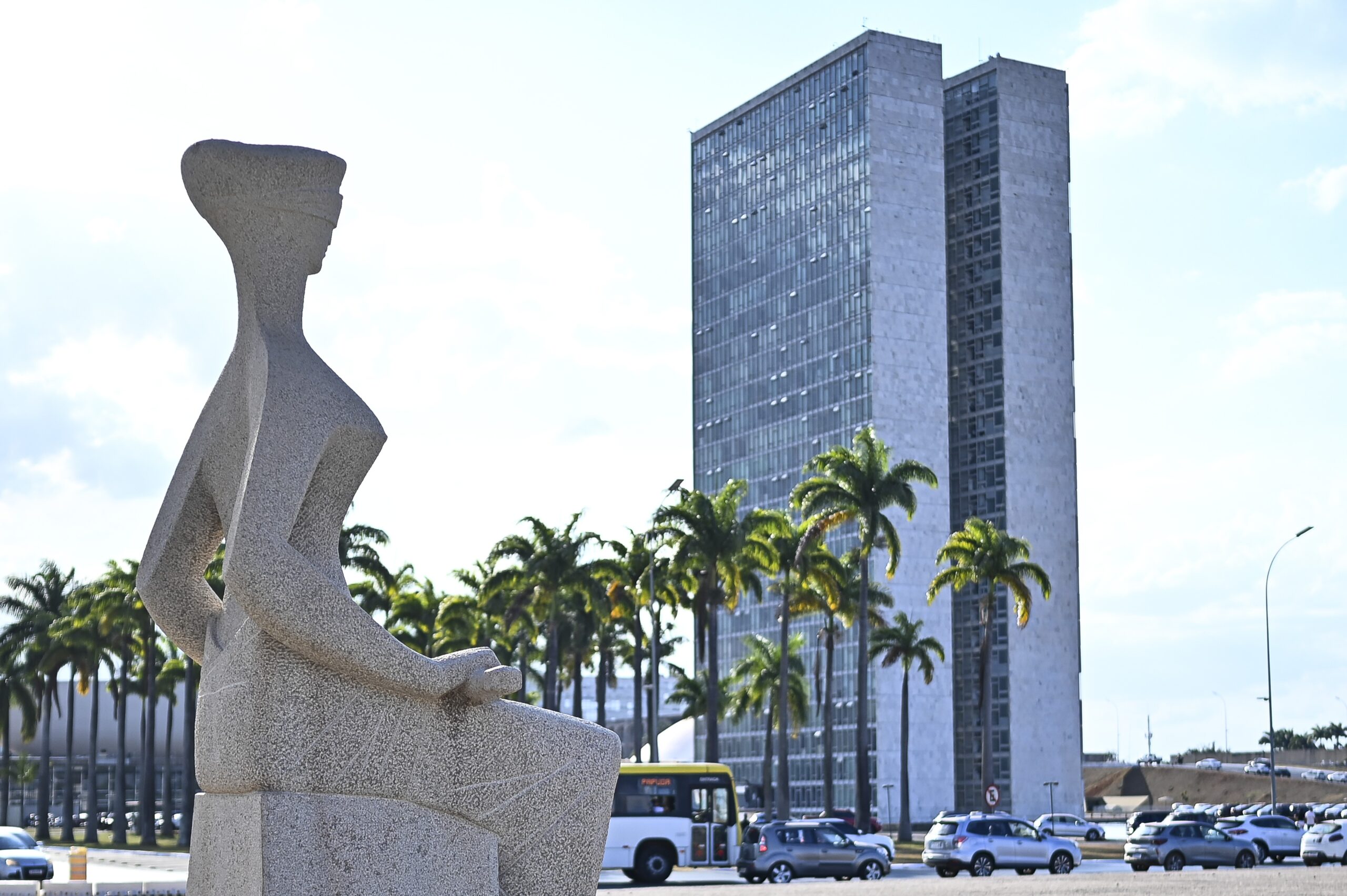 Aborto legal para crianças: STF mira suspensão do Congresso