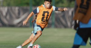 Flamengo avança por Thiago Almada, mas salário assusta