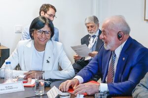Lula liga para presidente da Venezuela após terremoto devastador
