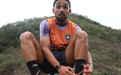 Vitinho do Botafogo vira alvo de times europeus