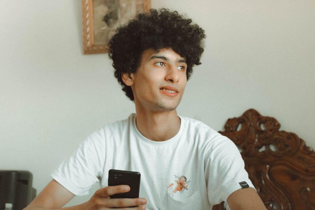 Doença rara desafia influenciador Lito Sousa